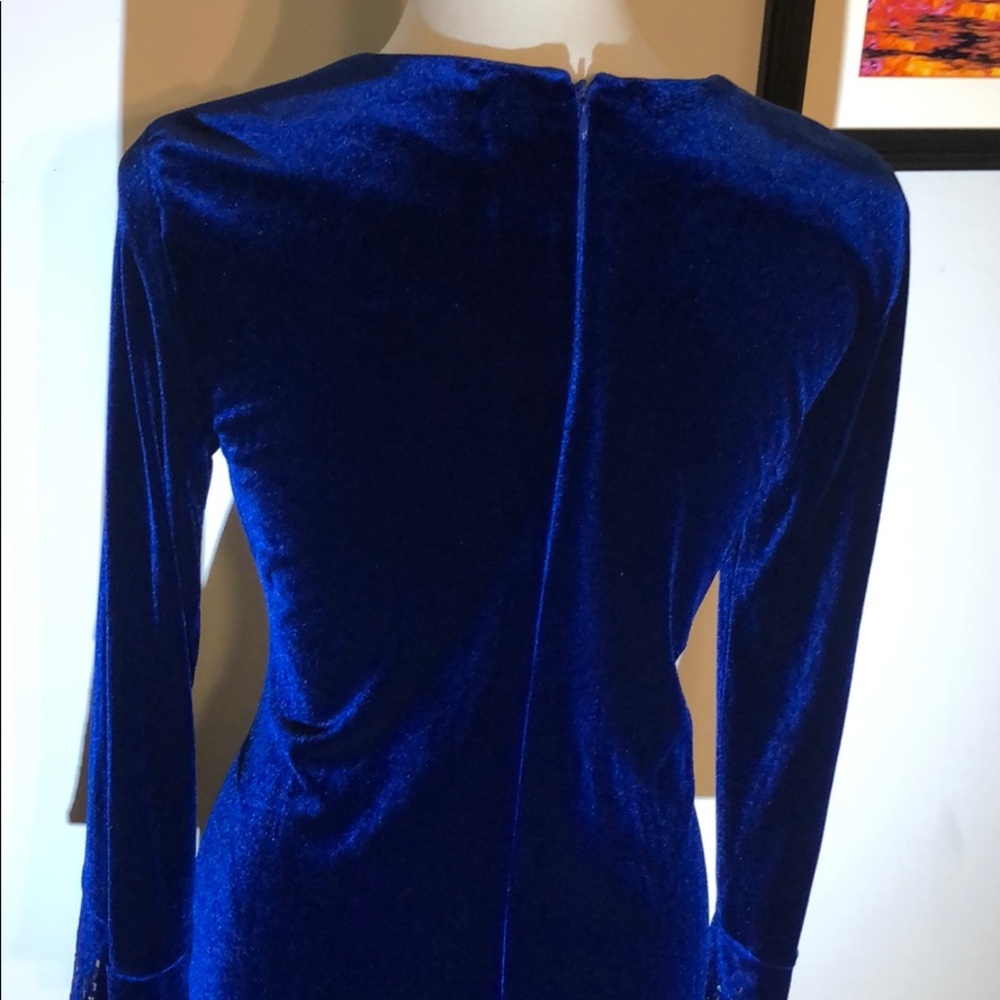 Royal blue bell sleeve dress with accented sleeve - Picture 8 of 9